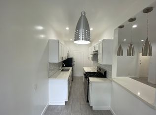 6111 Eleanor Ave #207, Los Angeles, CA 90038