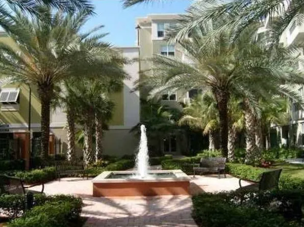 2401 NE 65th St APT 203, Fort Lauderdale, FL 33308