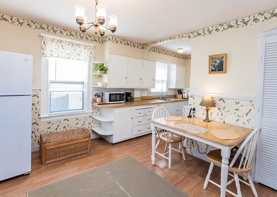 13 Hazel St, Salem, MA 01970 Zillow