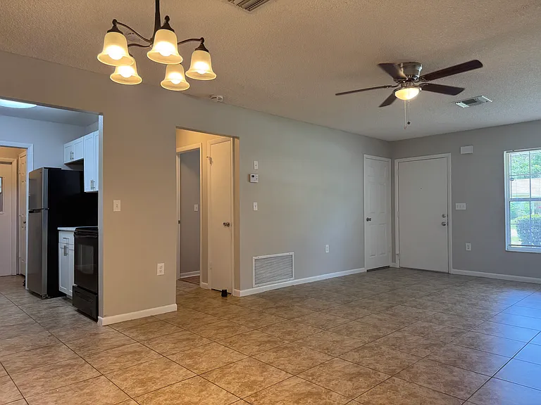 4270 SW 145th Place Rd — Photo 5