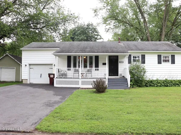 52 Mac Arthur Drive, Glens Falls, NY 12801