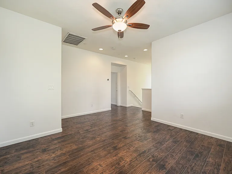 24 Crystalwood Cir — Photo 20