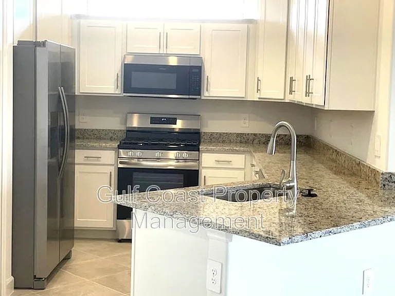 5316 Crystal Harbor Cv — Photo 3