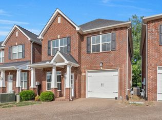 702 Indian Ridge Cir, White House, TN 37188