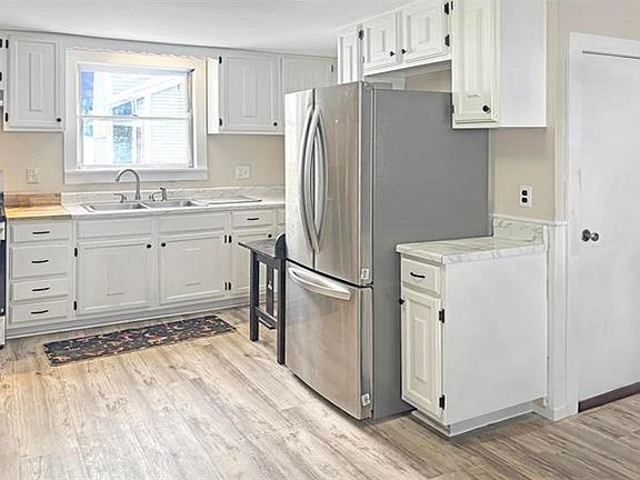 4th image of 91 Franklin Street