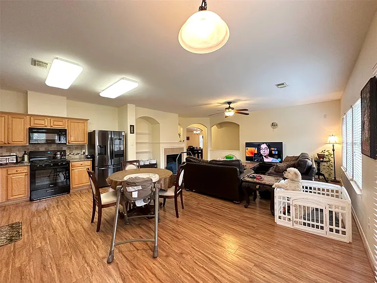 2211 Winding Hollow Dr — Photo 12