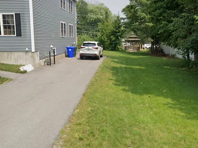 417 Tarrytown Rd #1 — Photo 1