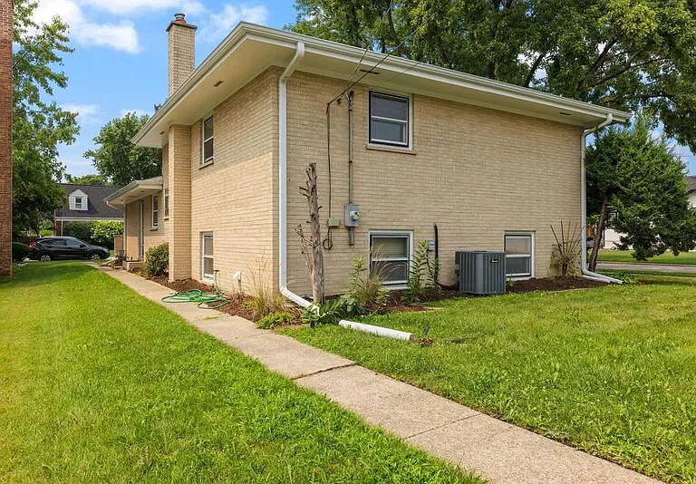 4201 Prairie Ave — Photo 28
