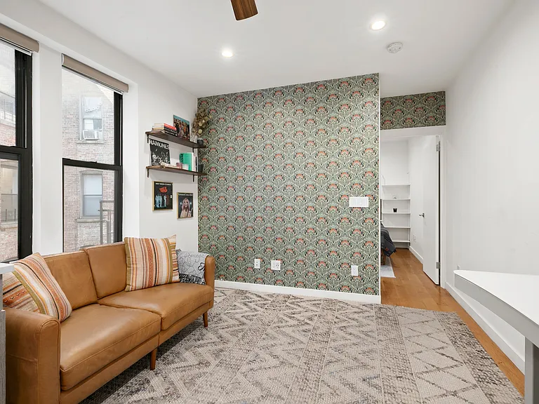21 Butler Pl #3D — Photo 3