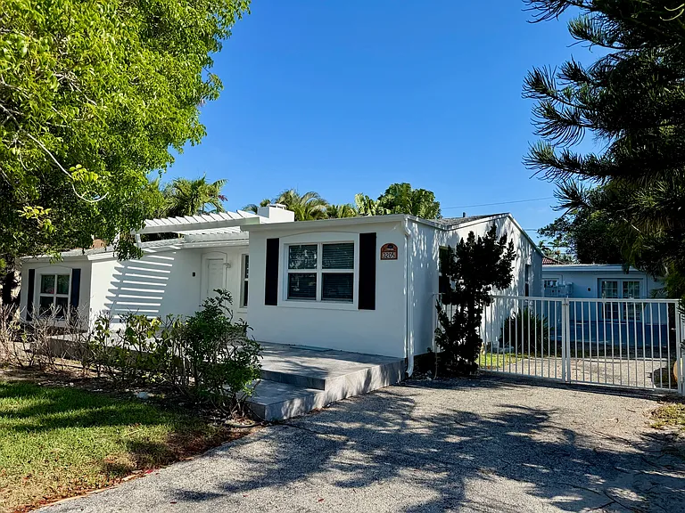 3205 Canal Dr — Photo 46