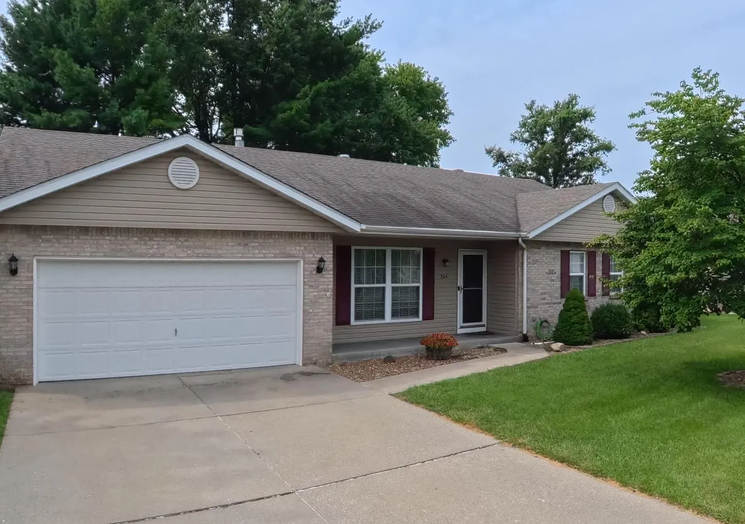 304 Erin Drive - 1 — Photo 1