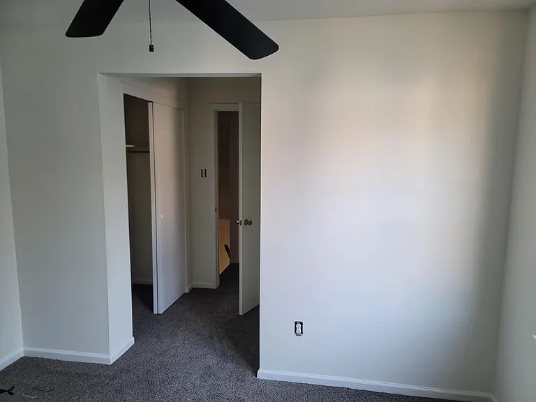 503 Colgate Ct — Photo 8