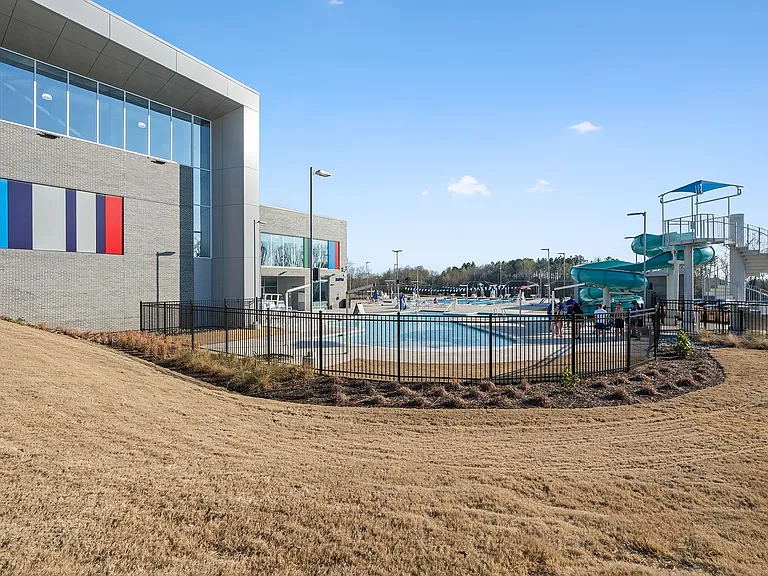 185 Millenium Dr — Photo 25