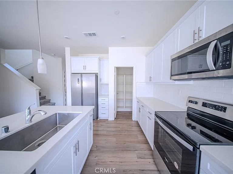 558 Pablo Rd — Photo 3