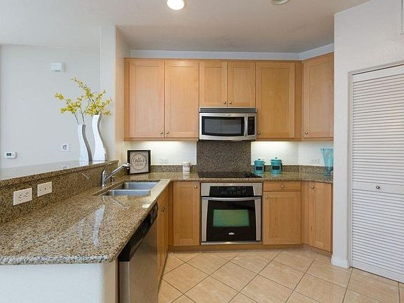 4th image of 3950 Ohio St Unit 413