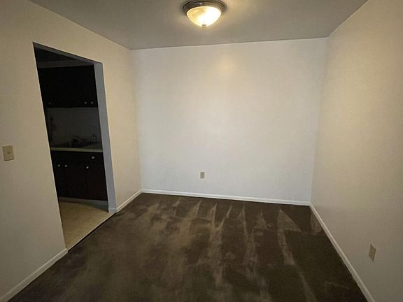 4th image of 200 Brooklane Dr #B105