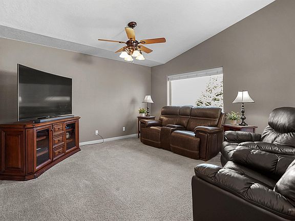 2nd image of 72 Pelican Dr