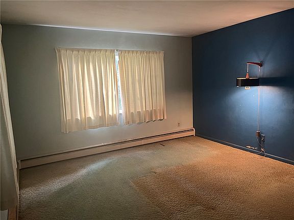 4th image of 210 Church Ln