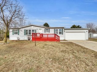 2245 Ironwood Dr, Clarkston, MI