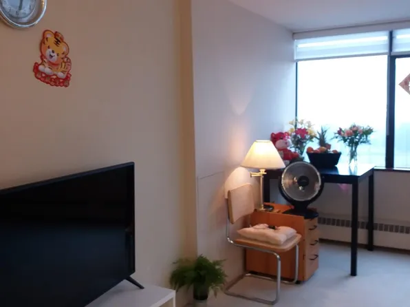 6651 Minoru Blvd #1306, Richmond, BC V6Y 1Z2