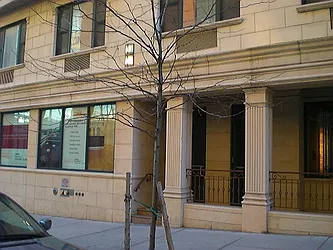 Sold by aptsandlofts.com