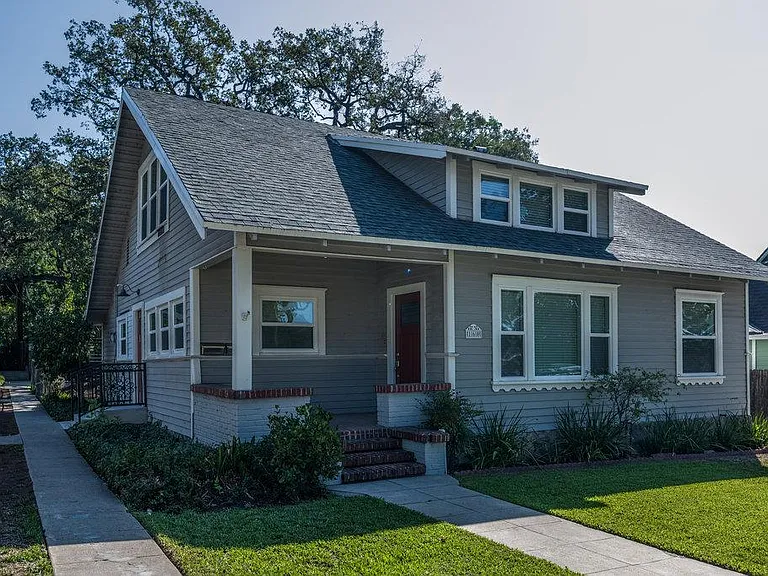 160 N Myrtle Ave — Photo 1