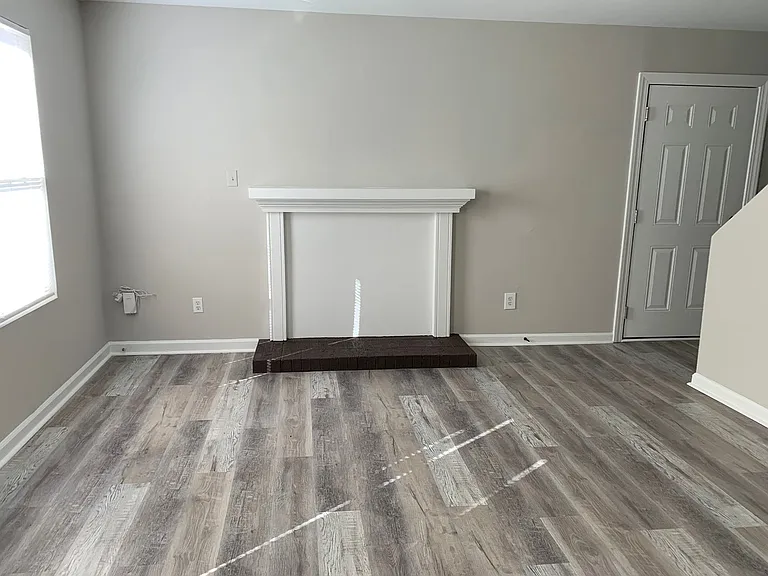 5302-5304 Grovewood Pl — Photo 7