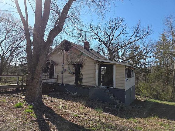 2nd image of 7065 Hillview Dr