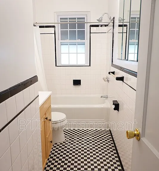 800 Maplewood Ave #1 — Photo 63