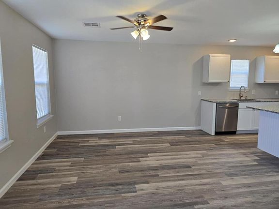 3rd image of 4115 W 57th St #A