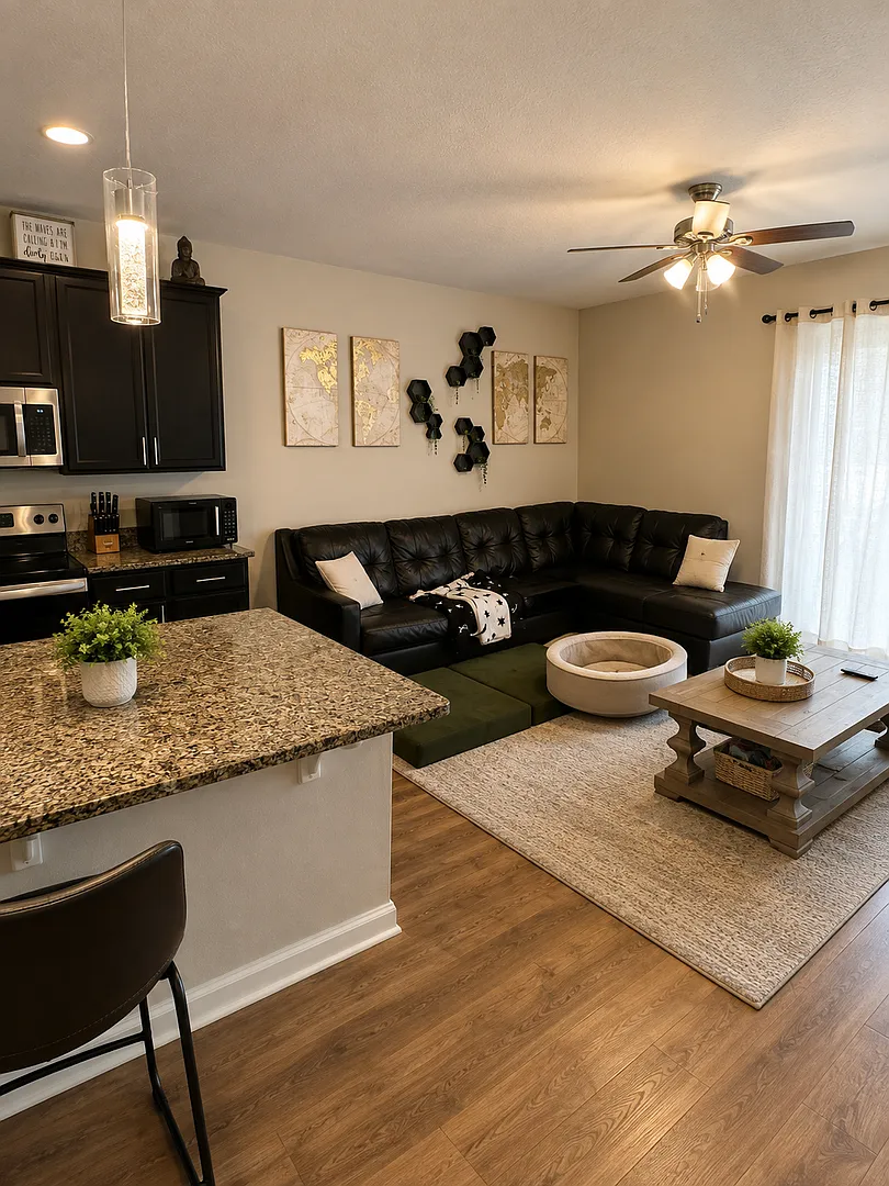 Beautiful 3BR/2BA Home with Outdoor Kitchen, Solar Panels & Fenced Yard | Northridge Estates — Photo 3