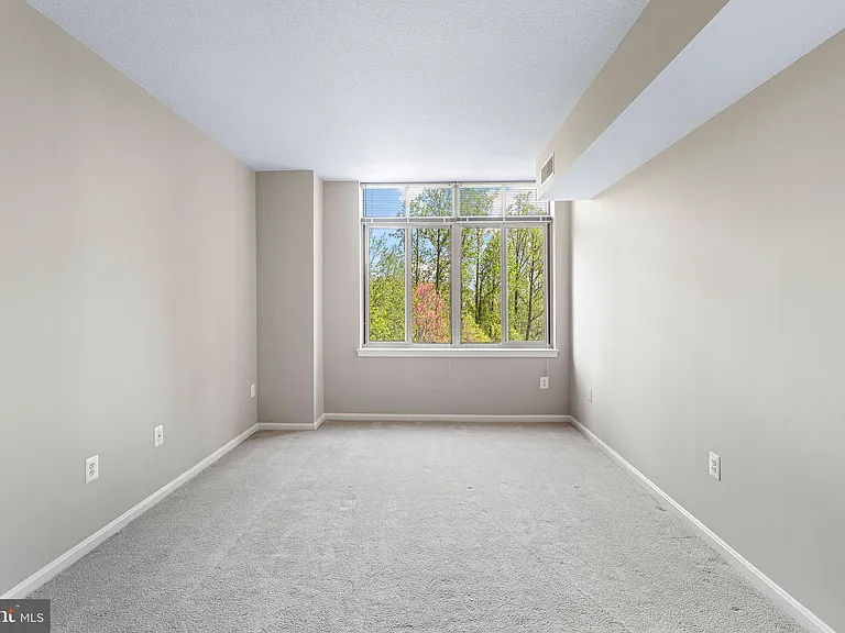 4480 Market Commons Dr #405 — Photo 29