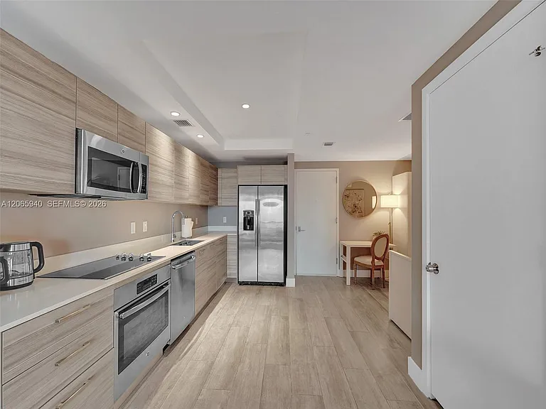 121 NE 34th St #2106A — Photo 10