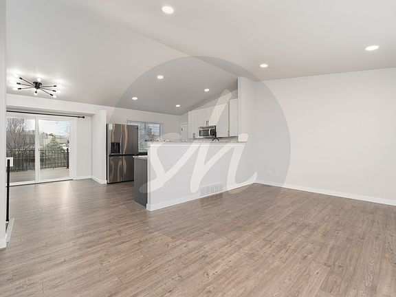 4th image of 4962 Filarees Cir