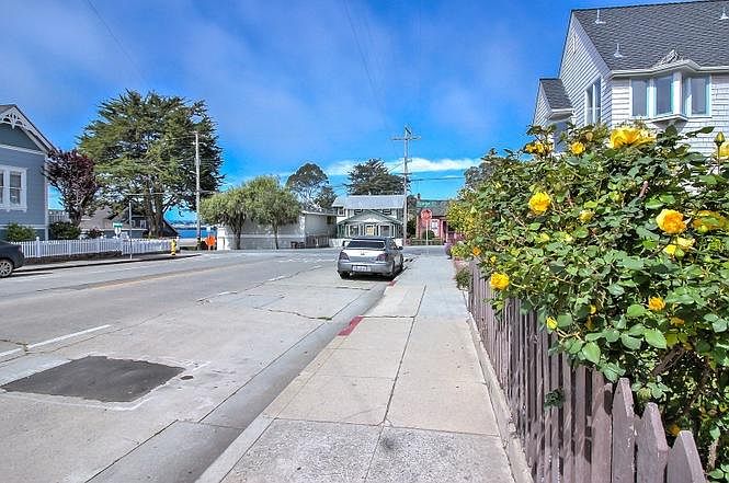 1st image of 107 Atlantic Ave