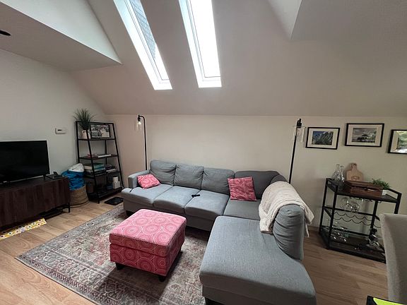 3rd image of 119 Roup Ave APT 3