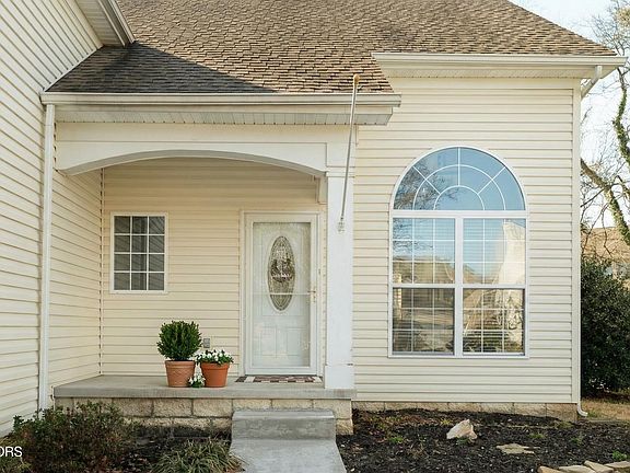 2nd image of 929 Station View Rd