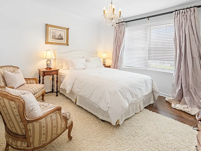 11 Leos Ln — Photo 22