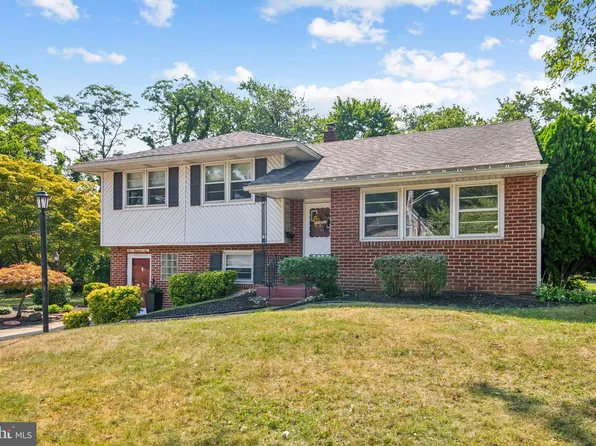 501 Hastings Rd, Cherry Hill, NJ 08034