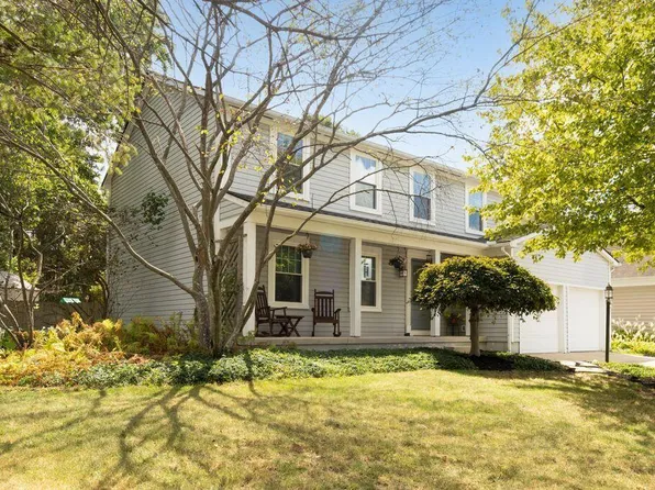 437 Woodside Lake Dr, Columbus, OH 43230
