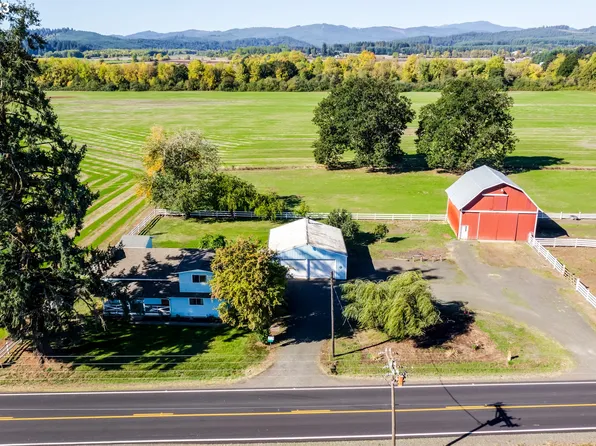 95218 Territorial Hwy, Junction City, OR 97448