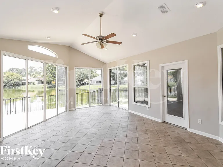 1528 Walnut Creek Dr — Photo 7