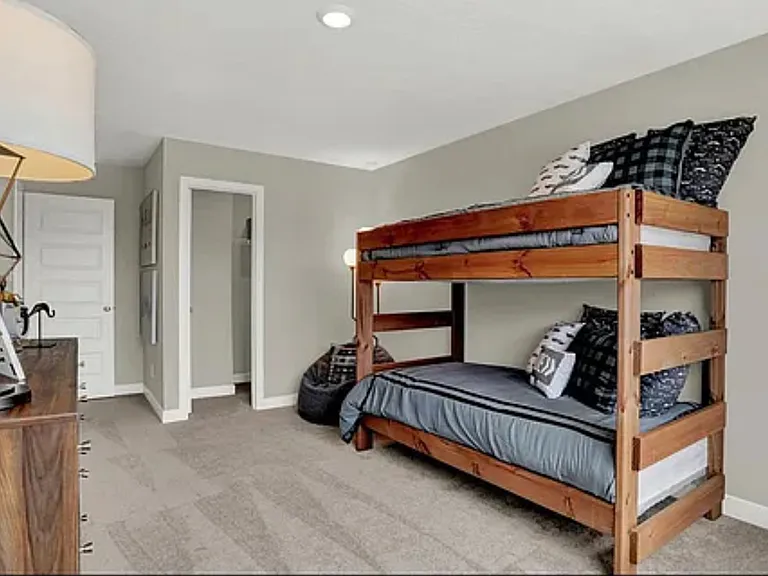8595 Strabet Dr — Photo 22