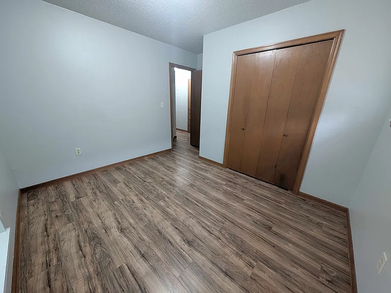 1915 S Jensen Ave — Photo 13