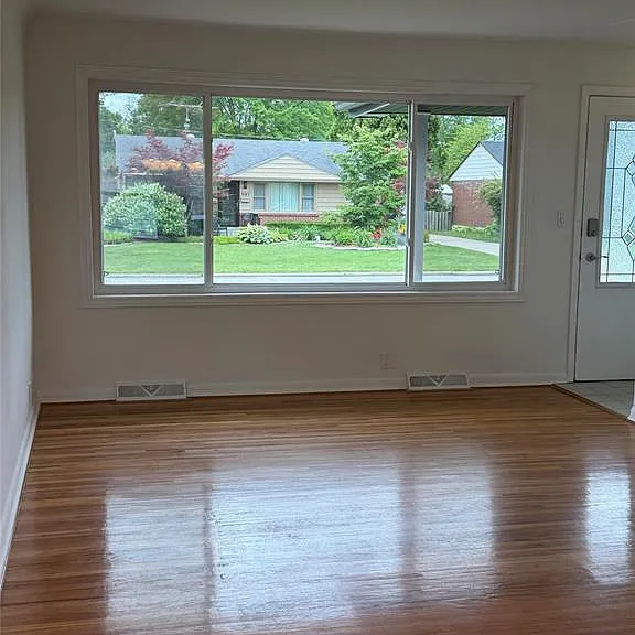 3186 Mark Ave — Photo 5