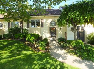 4208 Eastcastle Ct SE, Grand Rapids, MI 49508