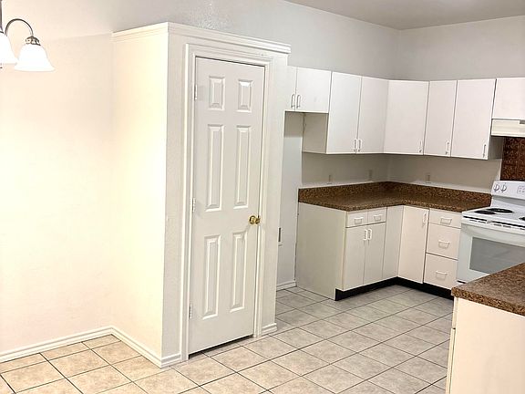 4th image of 108 Honey Bee Dr #108