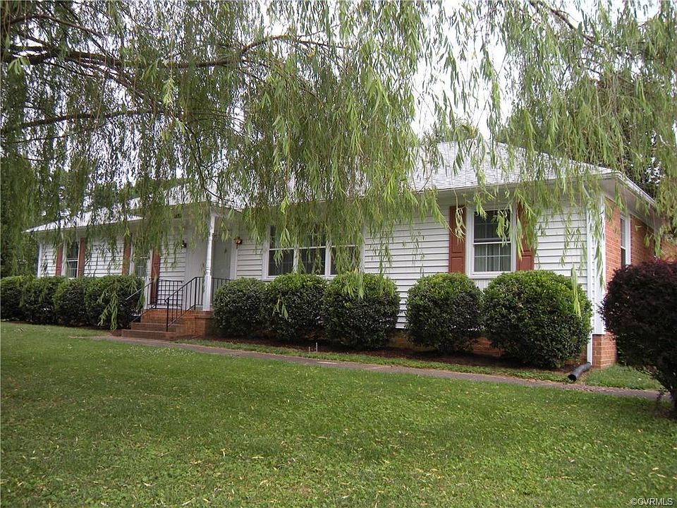 1st image of 8330 Colmar Dr