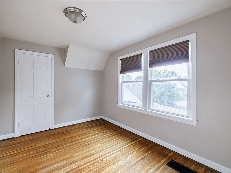 1619 South Ave — Photo 11