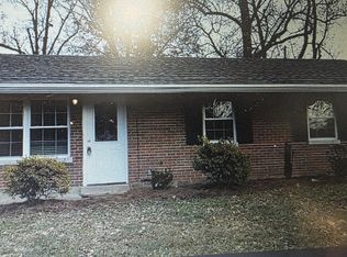 9703 Dolphin Ct, Jeffersontown, KY 40299